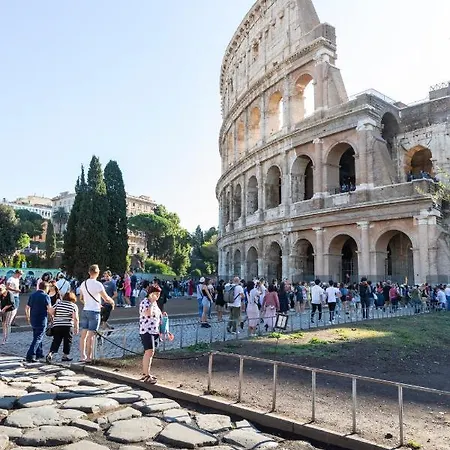 Sonder At Colosseum